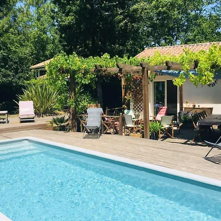 Avec Piscine 10 Personnes