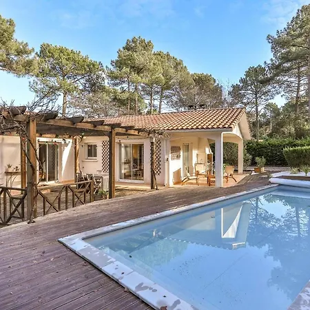 Villa Avec Piscine 10 Personnes *
